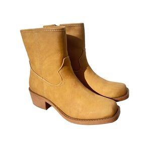 MIA Dagny Boots Banana Tan Vegan Faux Leather Women’s Size 7.5 BNIB Western Boho